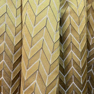 Elegante Art Deco Chevron Gold Curtain 2