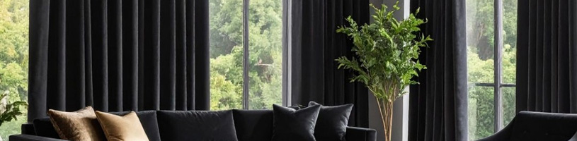Black Curtain