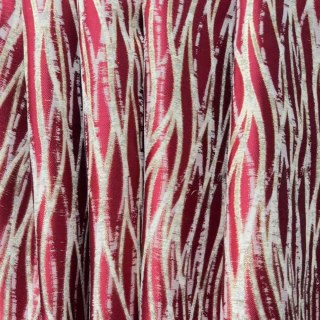 Woven Drift Résumé Rideaux rouges géométriques avec des détails dorés 2