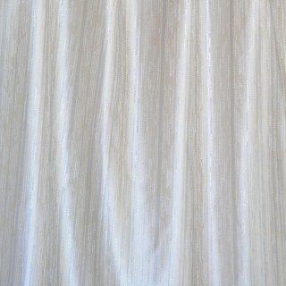 Crème cascade pointillée Off Rideau rayé mijotant blanc