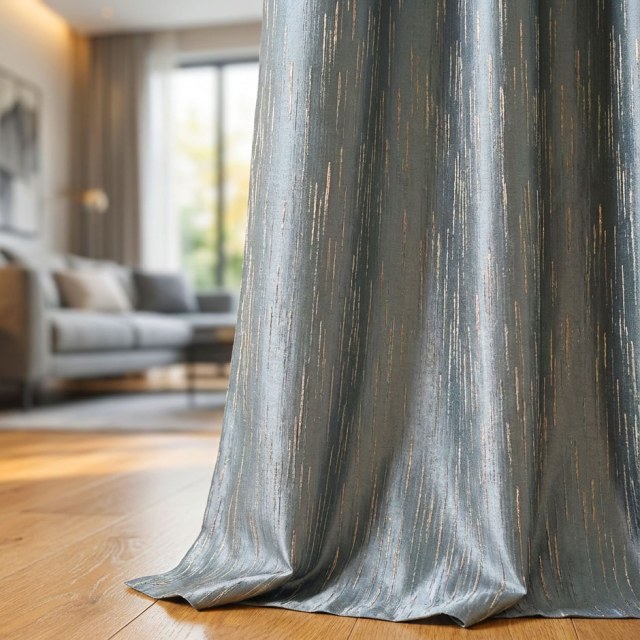 Gilded Stream Œuf Bleu Pâle Rideau avec Rayures Métalliques 1