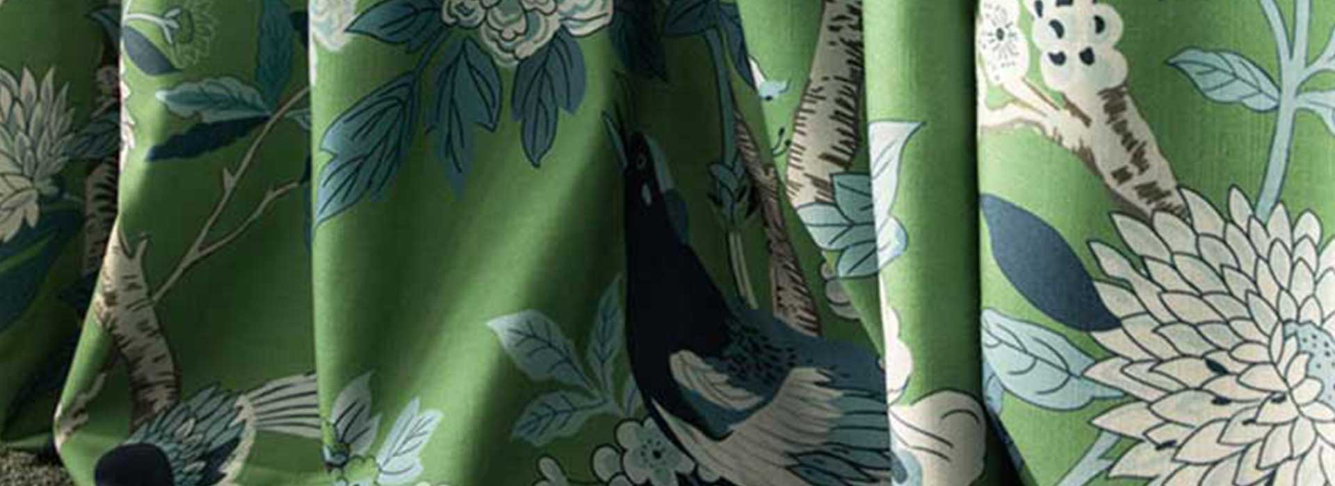 <span style="color:#FFF;">FLORAL CURTAINS</span>