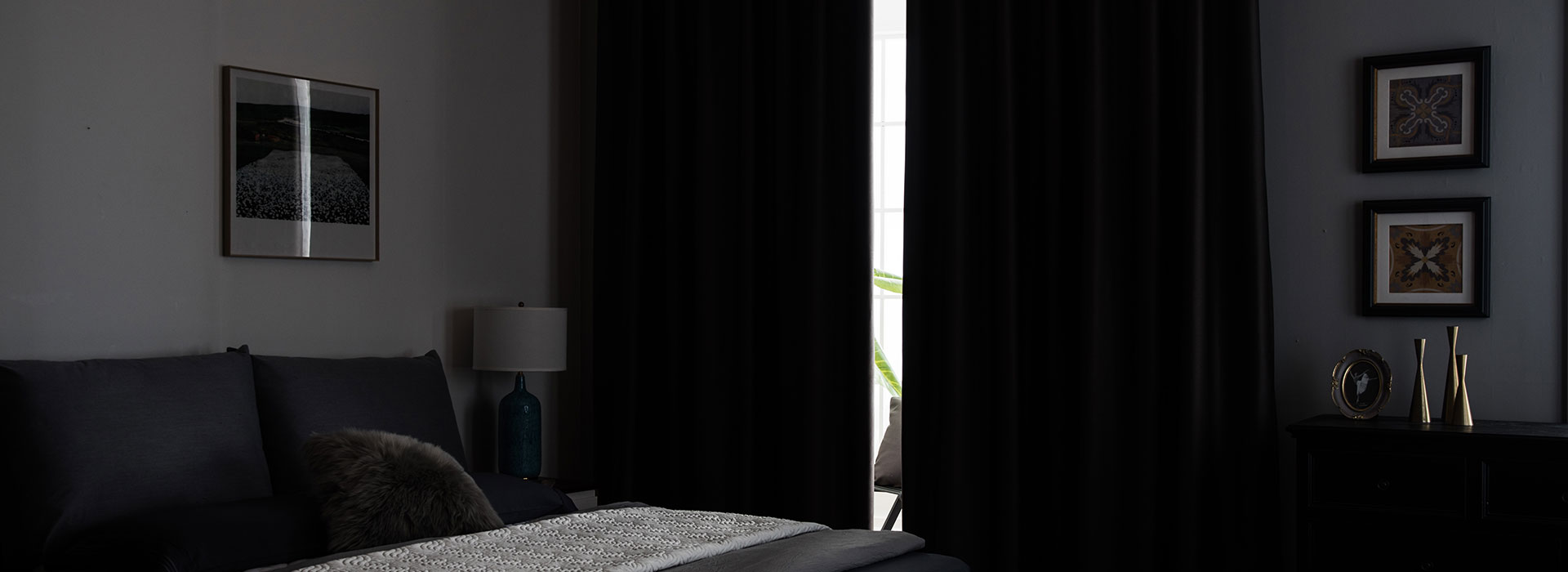 <span style="color:#FFF;">BLACKOUT CURTAINS</span>